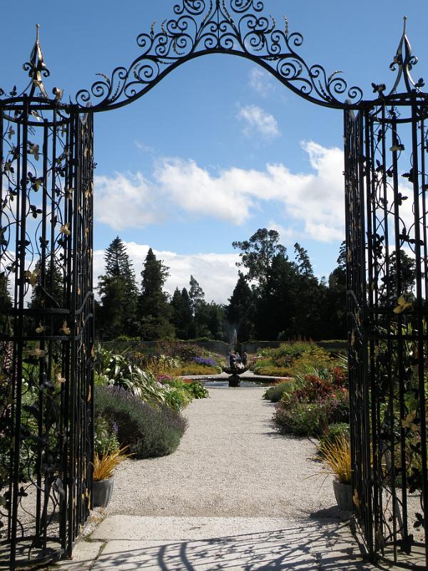 20100820a Powercourts gardens.JPG